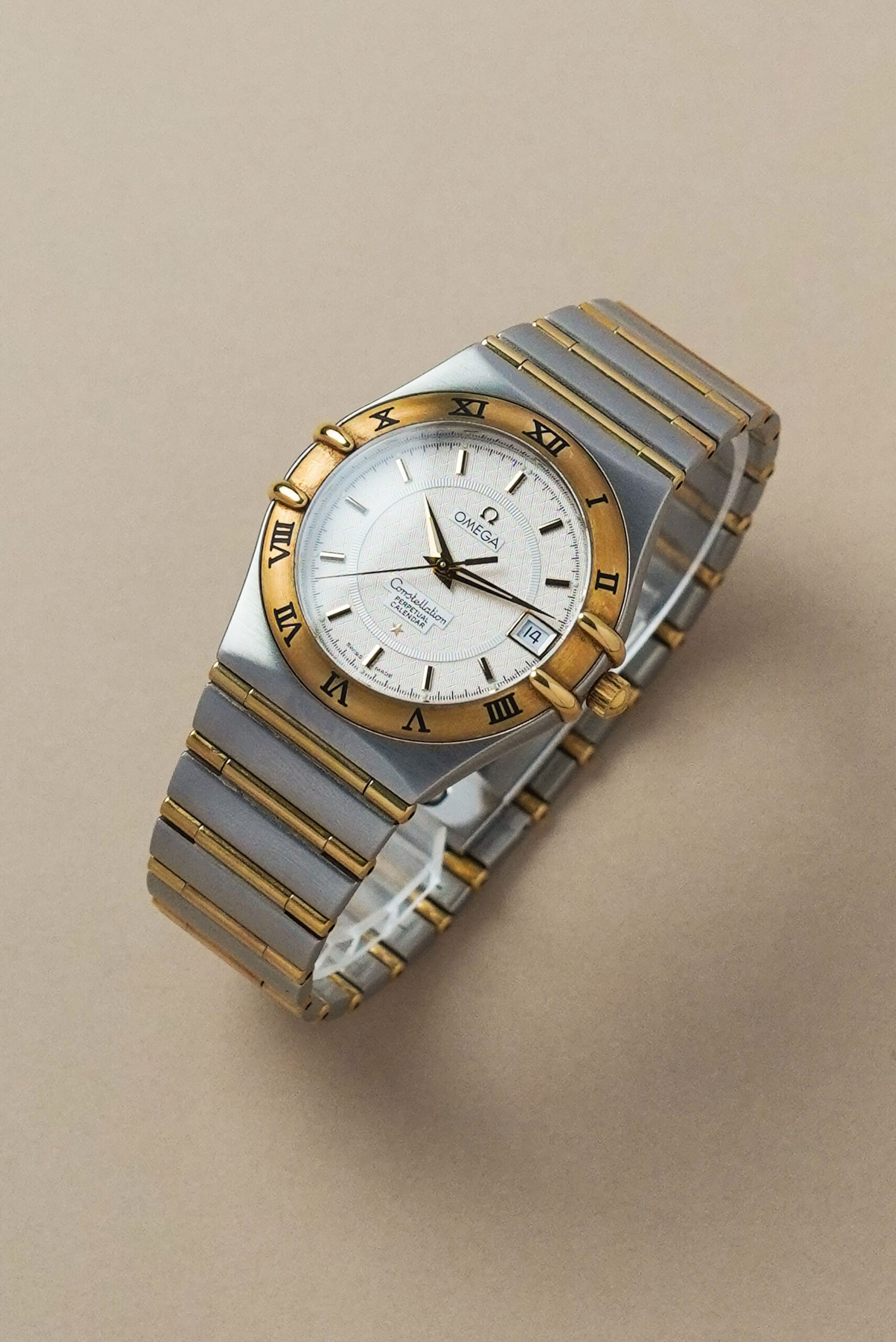 【Vintage Khanjarモデル】 OMEGA オメガ コンステレーション 1202.30.00 ヴィンテージ