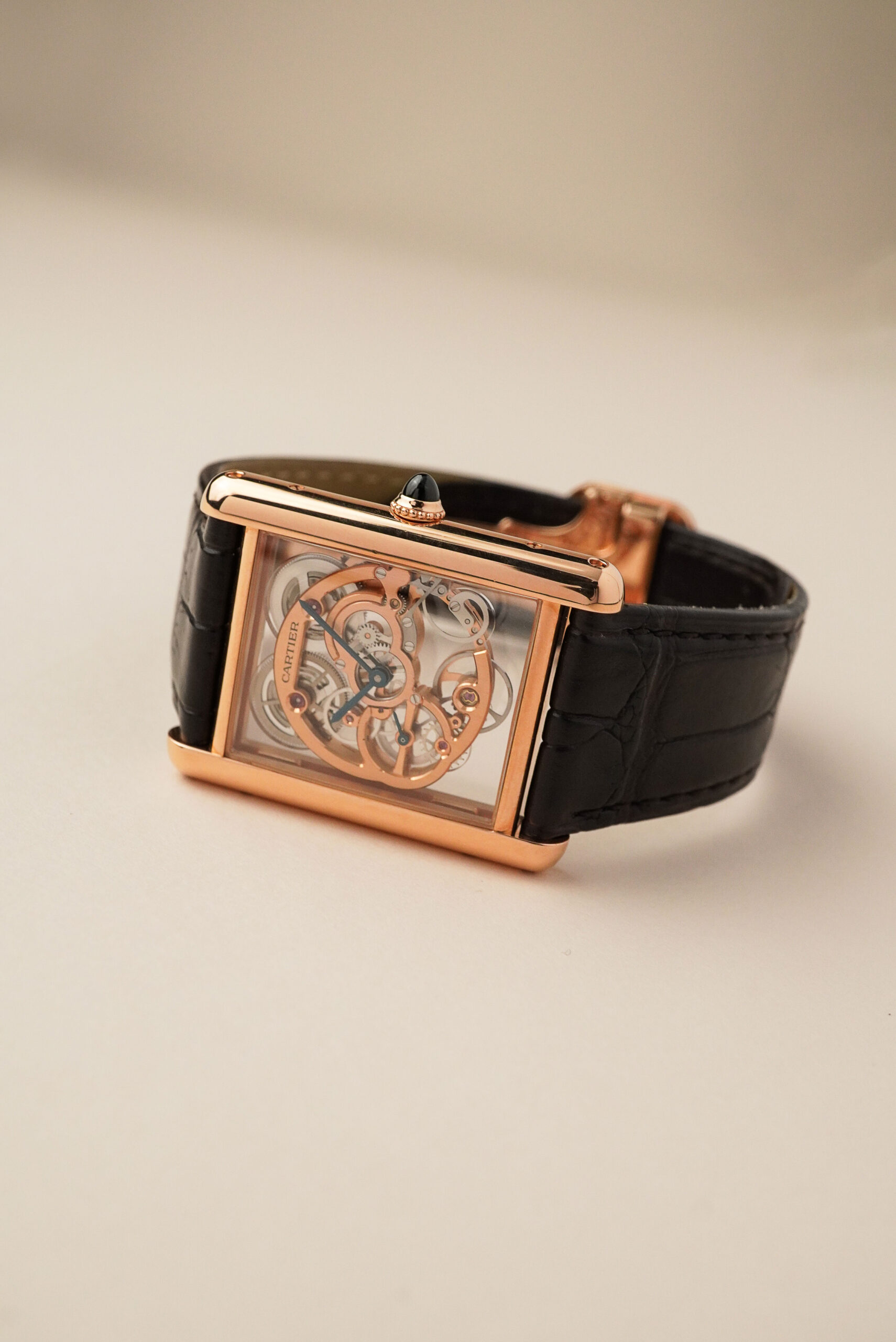 Cartier カルティエ タンク ルイ カルティエ サファイア スケルトン WHTA0002