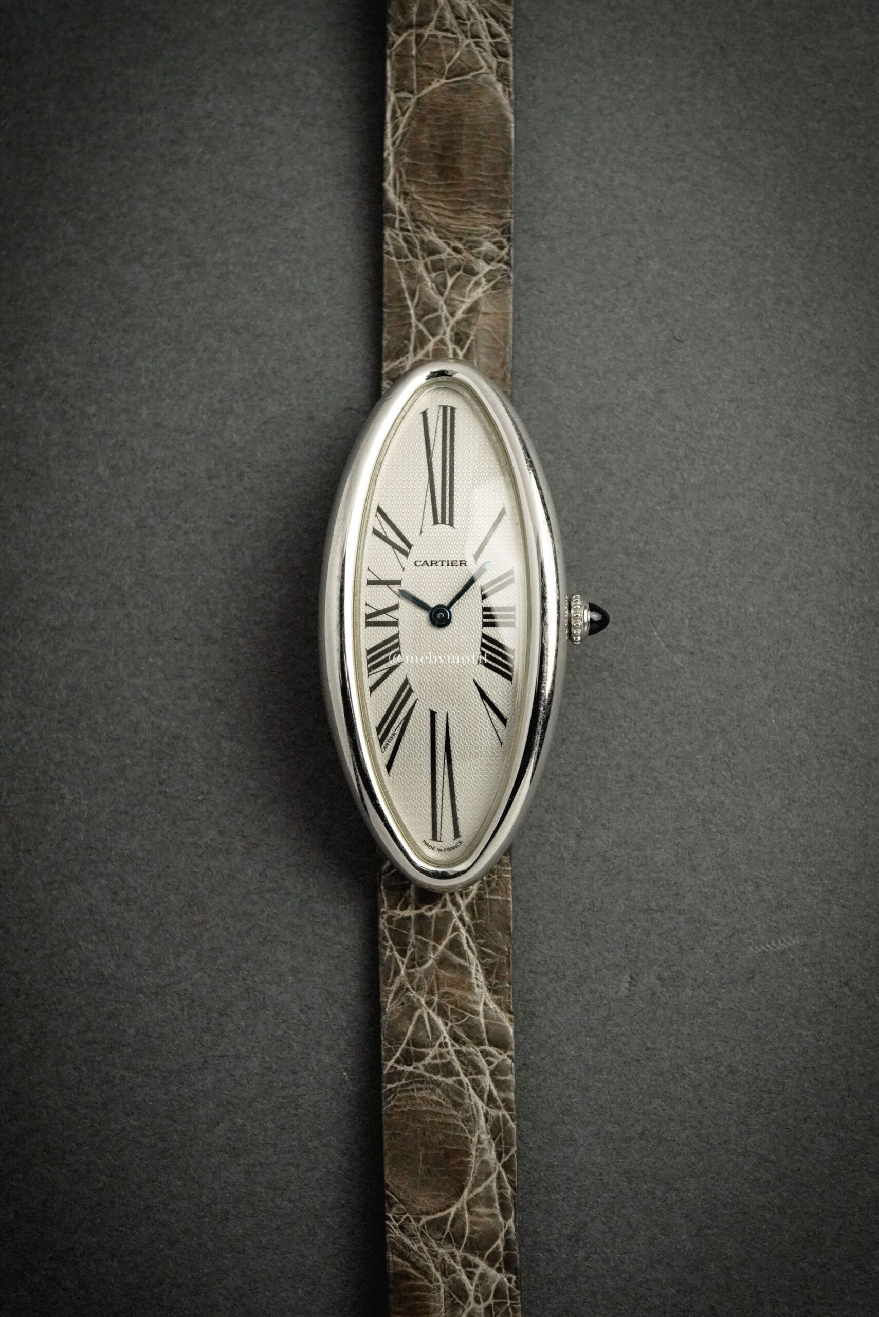 【中古品】 Cartier カルティエ ベニュワールアロンジェ シルバー文字盤 ホワイトゴールド クォーツ W1537736 2604